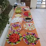 Konukevi Saranda